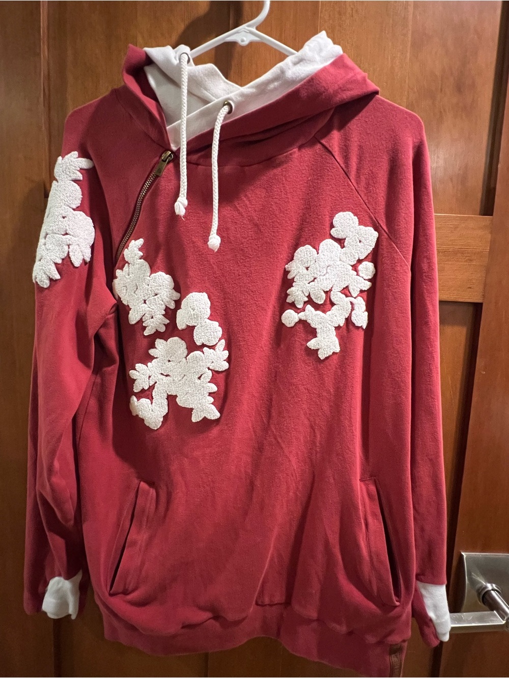 AMPERSAND AVE Rose Red Double Hoodie with White Floral Appliqué size L